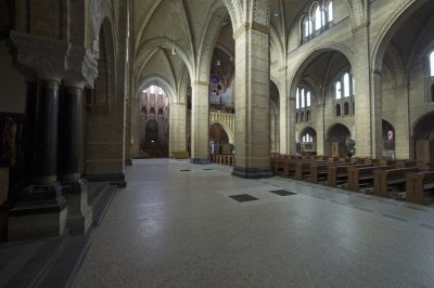 Haarlem, RK Kathedrale basiliek Sint Bavo zijbeuk Zuid [011], 2014 0750.jpg