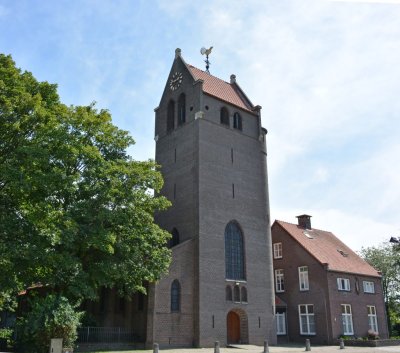 Eindhoven, RK olv van Lourdeskerk 11, 2014.jpg
