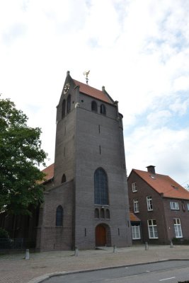 Eindhoven, RK olv van Lourdeskerk 16, 2014.jpg