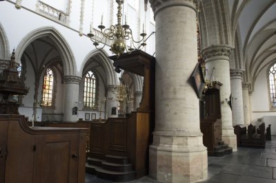 Haarlem, prot gem Grote of Sint Bavokerk preekstoel uit zuidelijke zijbeuk [011], 2014 0942.jpg