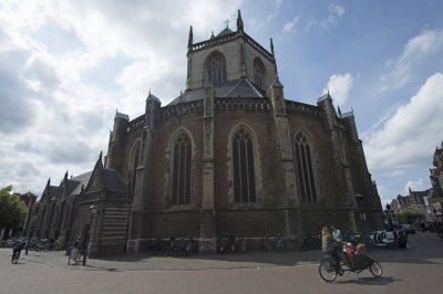 Haarlem, prot gem Grote of Sint Bavokerk aan buitenzijde [011], 2014 1103.jpg