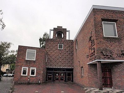 Groningen, chr centrum Groningen voorm Goede Herderkerk 13 [004], 2014.jpg