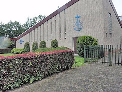 Groningen, nieuw apostolische kerk 14 [004], 2014.jpg