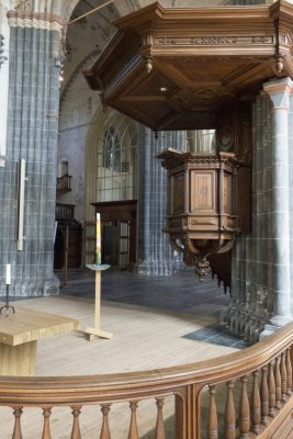 Groningen, Martinikerk preekstoel [011], 2014 293.jpg