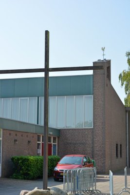 Monnickendam, geref Opstandingskerk 12, 2014