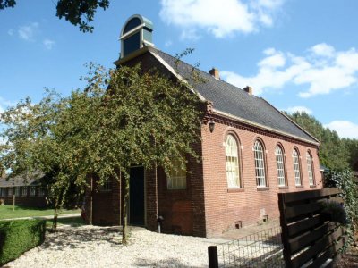 Drouwenerveen, NH kerk 12 voorm nu woonhuis [004], 2014.jpg