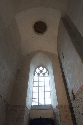 Culemborg, prot gem Grote Kerk toren blik omhoog [011], 2014 1200.jpg
