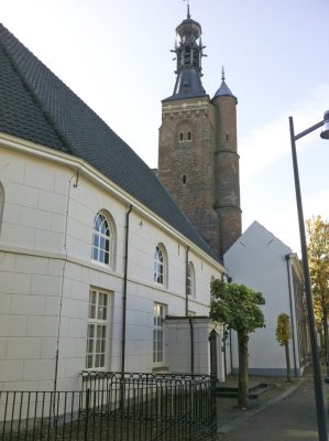 Zaltbommel, Gasthuistoren en kapel [011] 1869, 2014.jpg