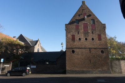 Amersfoort, RK kerk voorm Marienhof en kloostergang  [011], 2014 1413.jpg