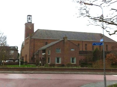 Venhuizen, kerk 11 [042], 2015.jpg