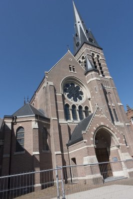 Breda, voorm RK Heilig Hartkerk [011], 2015 2467.jpg