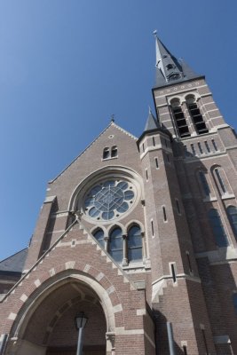 Breda, voorm RK Heilig Hartkerk [011], 2015 2471.jpg