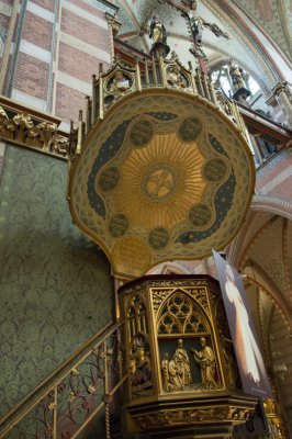 Den Haag RK Sint-Jacobus de Meerderekerk [011], 2015 7744 preekstoel.jpg