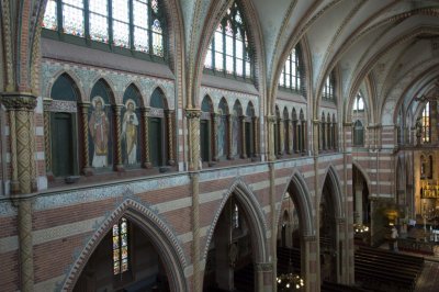 Den Haag RK Sint-Jacobus de Meerderekerk [011], 2015 7844 blik van bij orgel.jpg