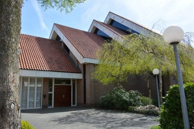 Gouda, geref kerk in Ned 14, 2015.jpg