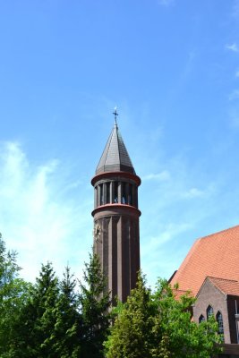 Eindhoven, RK Heilig Hart van Jezuskerk 13, 2015.jpg