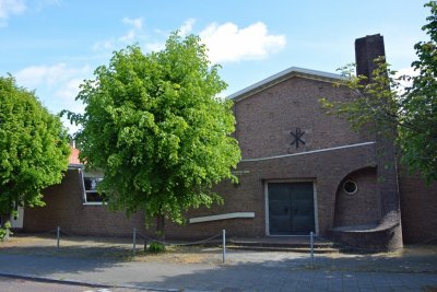 Eindhoven, remonstrantse kerk 11, 2015.jpg