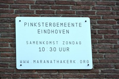 Eindhoven, pinkstergem Maranathakerk 12, 2015.jpg