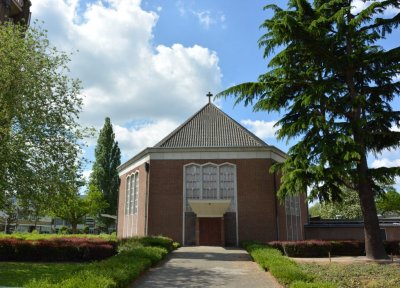Eindhoven, pinkstergem Maranathakerk 14, 2015.jpg