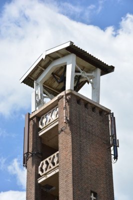 Eindhoven, pinkstergem Maranathakerk 18, 2015.jpg