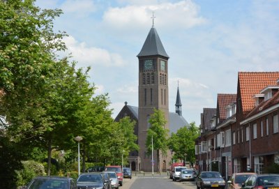 Eindhoven, RK Gerardus van Majellakerk 12, 2015.jpg