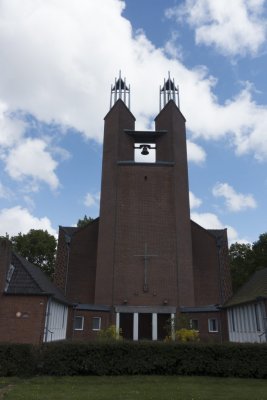 Amstelveen, prot gem Kruiskerk [011], 2015 2625.jpg