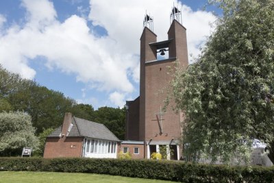 Amstelveen, prot gem Kruiskerk [011], 2015 2626.jpg