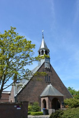 Haarlem, prot gem Opstandingskerk 14, 2015.jpg