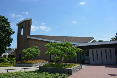 Ede, geref kerk vrijgem Ontmoetingskerk 13, 2015.jpg