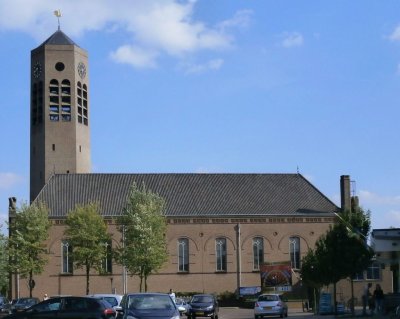 Vierlingsbeek, RK st Laurentiuskerk [033], 2015.jpg