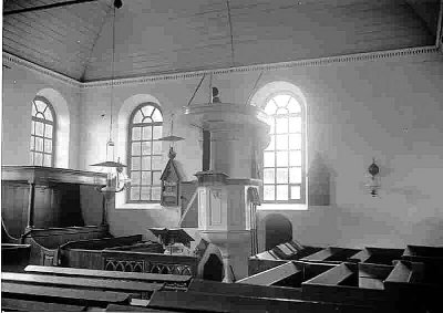 Hellouw, NH kerk interieur [047]. begin 1900