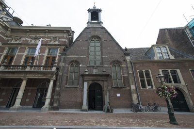 Leiden, Waalse Kerk Buitenzijde [011], 2015 2049.jpg