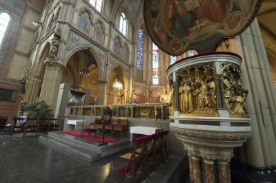 Delft, RK Maria van Jessekerk preekstoel met gebogen klankbord [011], 2015 2353.jpg