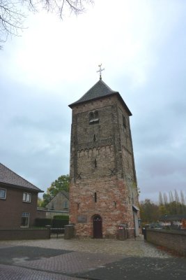 Ewijk, oude toren 11, 2015.JPG