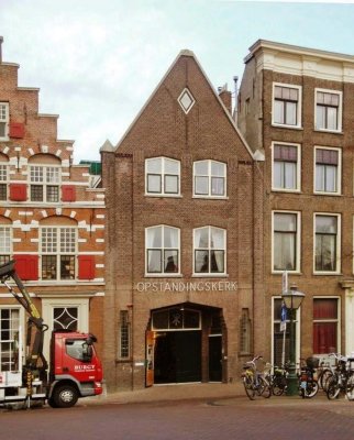 Leiden. chr geref Opstandingskerk voorm [040], 2015.jpg