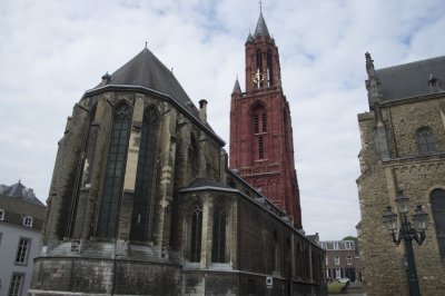 Maastricht RK Servaasbasiliek 1 Buitenzijde Oost 2016 [011] 7762.jpg