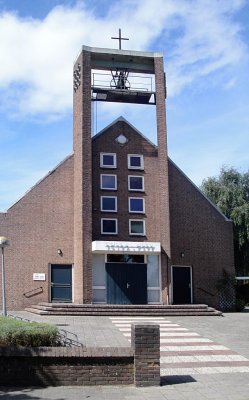 Rijnsburg, geref Petrakerk 13 [040], 2016.jpg