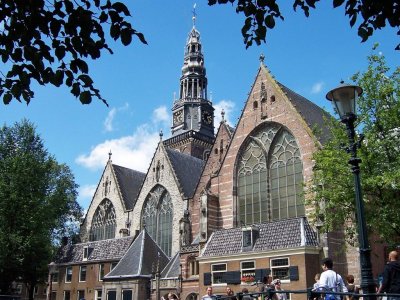 Amsterdam, Oude Kerk 13 [053], 2016.jpg