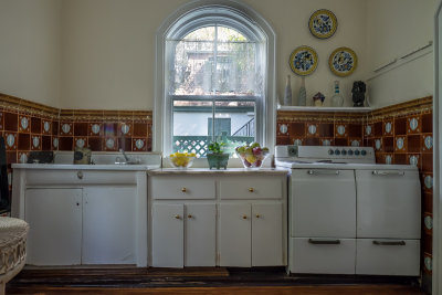 Raised counter in the kitchen