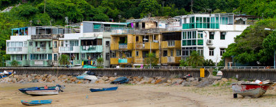 houses by the beach 