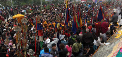 KUMBUM MONASTERY - QINGHAI - SUNNING BUDDHA FESTIVAL 2013 (234).JPG