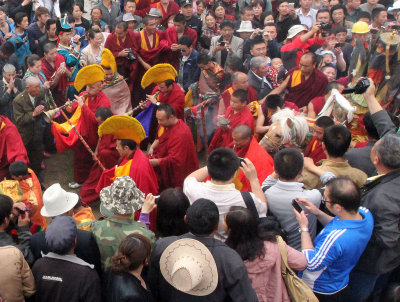 KUMBUM MONASTERY - QINGHAI - SUNNING BUDDHA FESTIVAL 2013 (257).JPG