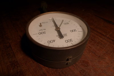 Pressure Gauge