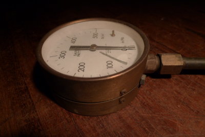 Pressure Gauge
