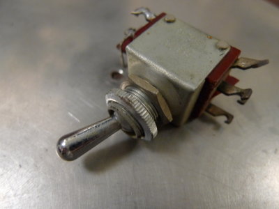 Bulgin switch S302DP