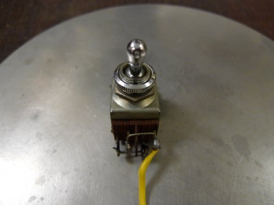 Bulgin switch S302DP