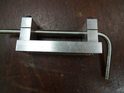 Swagelok pipe holder