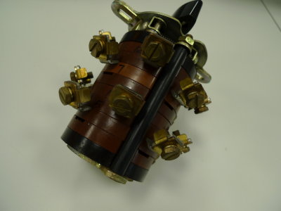Arrow switch
