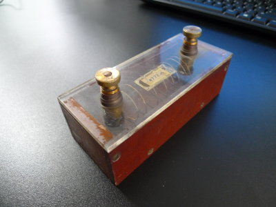 Fixed resistance box