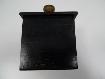 0.1 Ohm fixed resistor